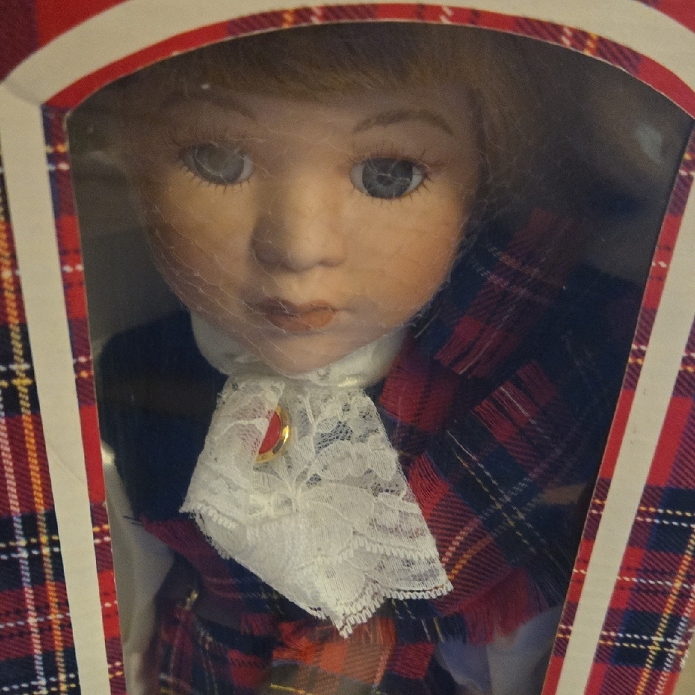 Doll Collection, Scottish - Picture 5 of 7